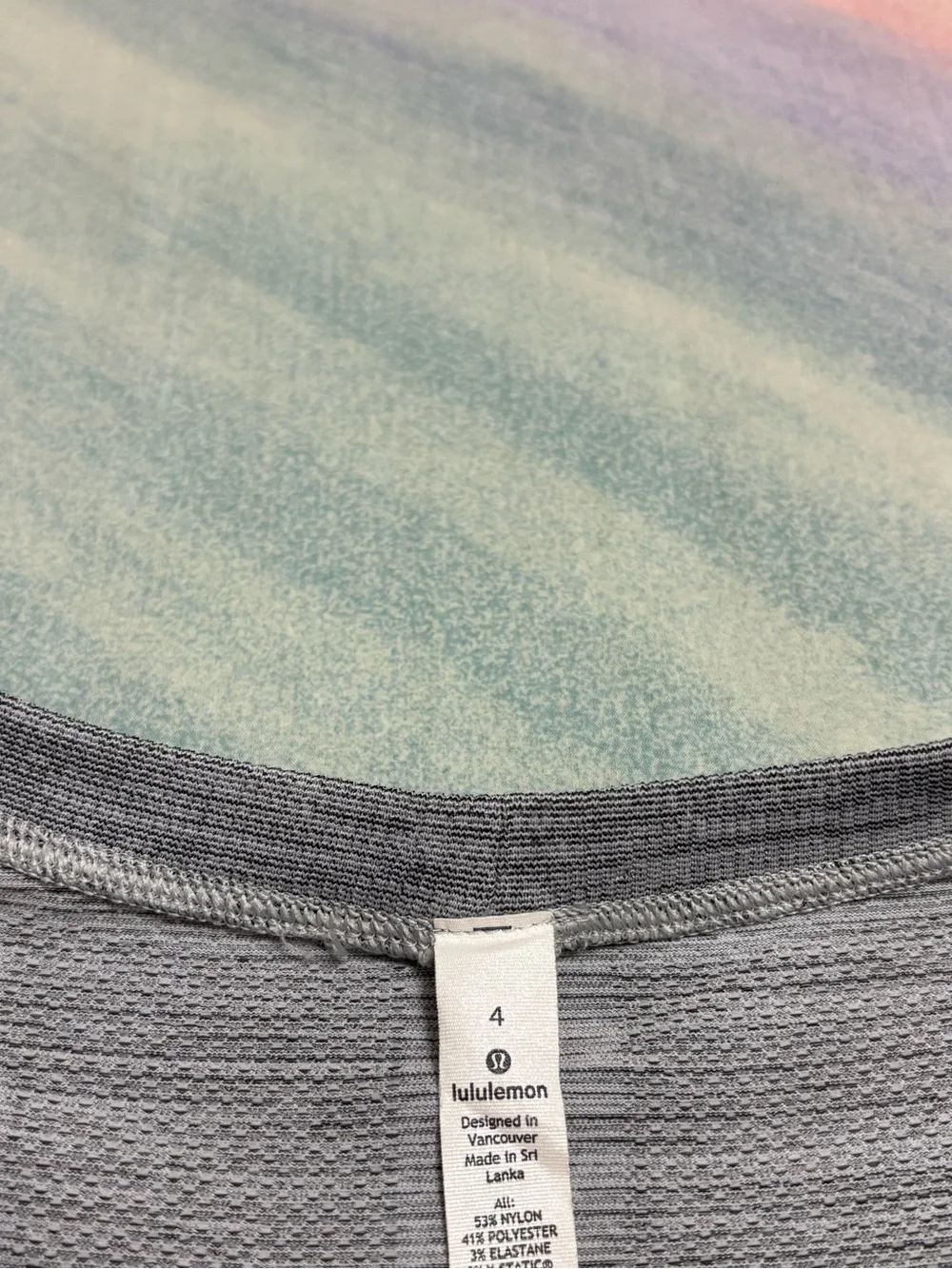 Lululemon Swiftly Tech Long Sleeve Size 4 Breeze Relaxed Fit Black & White